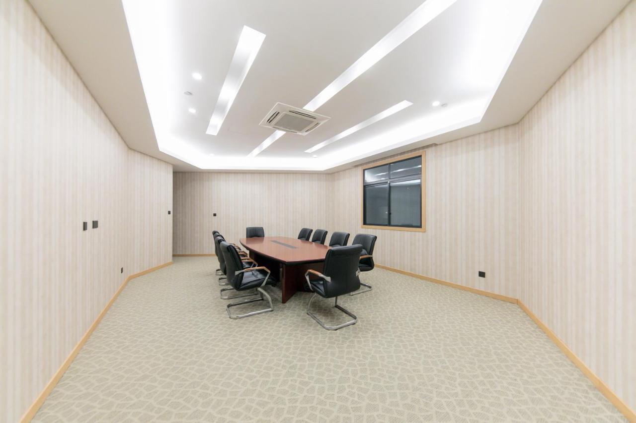 Ji Hotel Shanghai Zhangjiang Экстерьер фото